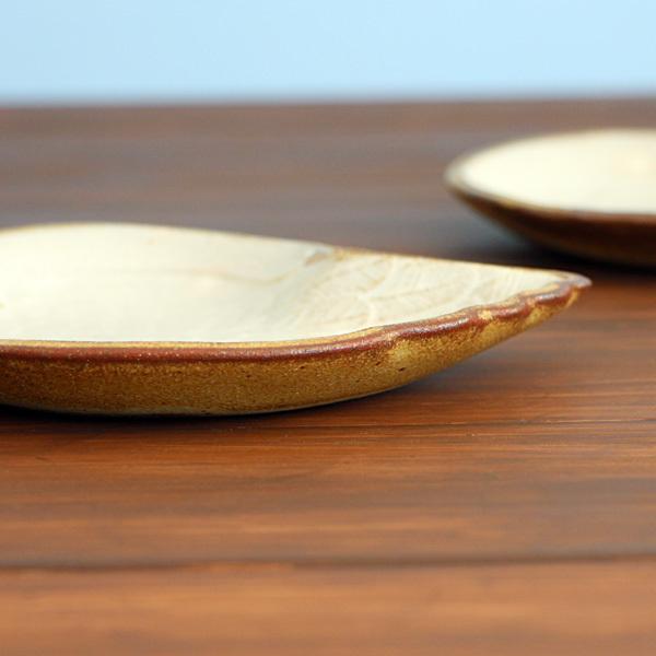 よしざわ窯 益子焼 oldwhite 白鳥の小皿 : TOURBILLONヤフーショップ