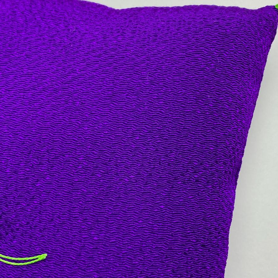 置物用ミニ座布団 紫ちりめん 21cm角 [CP95] : 人形の東籬