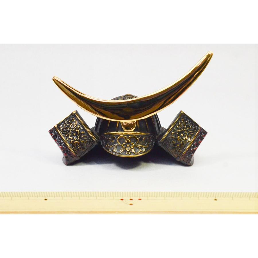 新名将兜 伊達政宗 座布団付き 手のひらサイズ兜飾り : 人形の東籬