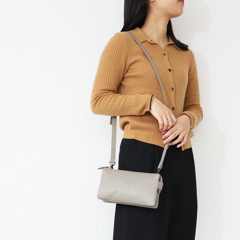 Dakota 選べるプレゼント付き ダコタ お財布ポシェット Dakota 選べるプレゼント付き ダコタ お財布ポシェット