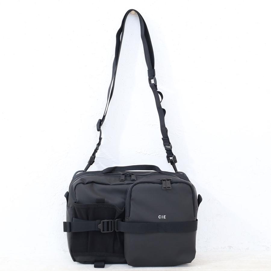 CIE（シー） グリッドスリー GRID3 BOTTLE SHOULDER BAG (L) 32068