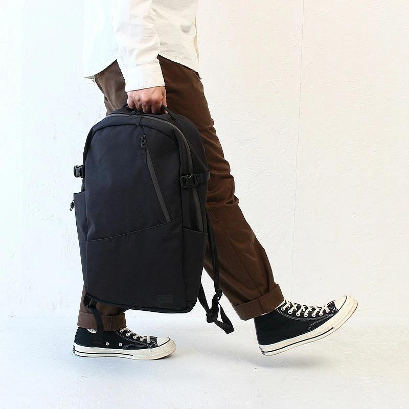 PORTER FUTURE DAYPACK フューチャー デイパック FUTURE(フューチャー) DAYPACK | 吉田カバンホームページ