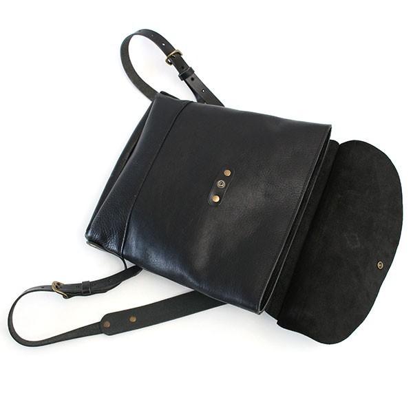 美品　CLEDRAN 本革 リュック バック シボ革 ブラック CLEDRAN クレドラン バッグ アモ リュックサック リュック AMO