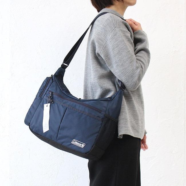 コールマン ショルダーバッグ クールショルダー coleman cool shoulder md coolshouldermd Mサイズ ボトルクーラー機能付き プレゼント :coolshouldermd:東西南北屋 - 通販 - Yahoo!ショッピング コールマン ショルダーバッグ クールショルダー coleman cool shoulder md coolshouldermd Mサイズ ボトルクーラー機能付き プレゼント :coolshouldermd:東西南北屋 - 通販 - Yahoo!ショッピング