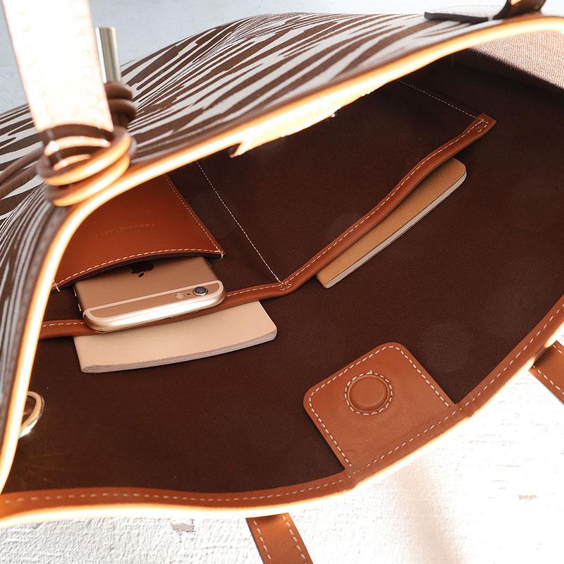 フィールアンドテイスト トートバッグ FLAT TOTE アニマルプリント f151d497 ゼブラ A4サイズ対応 FEEL AND TASTE  牛革 通勤 コットン レザー lyp6の画像