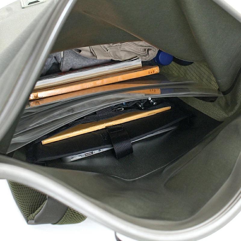 F/CE.（エフシーイー） シームレス ジップロック バックパック