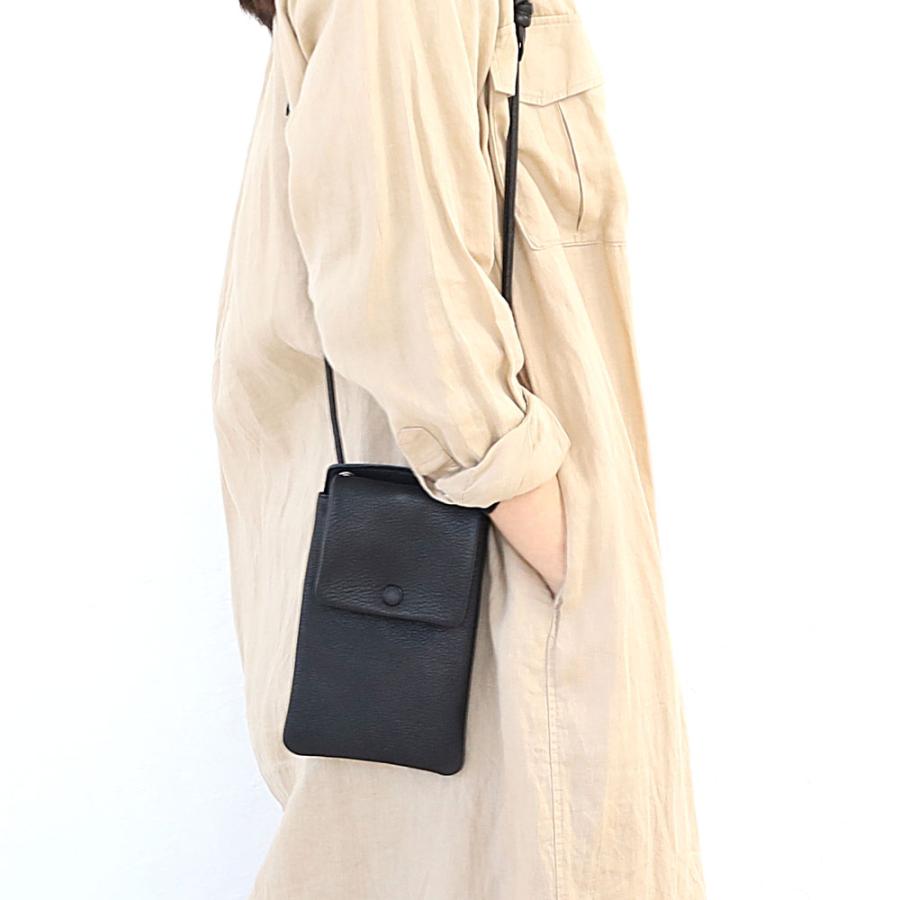POMTATA（ポンタタ） スマホポーチ POMTATA MEL wallet shoulder 