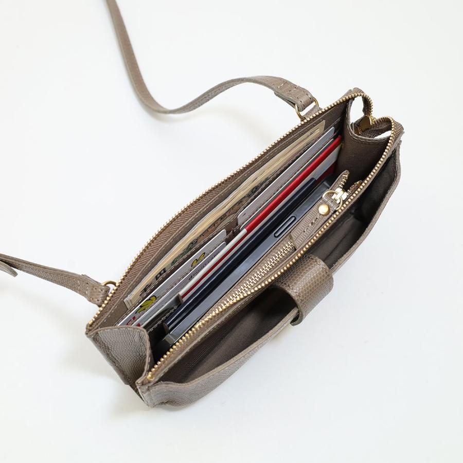 サーちゃん新品未使用ヴィオラドーロのスマートフォンポシェット VIOLAd'ORO（ヴィオラドーロ） VIOLAdORO ADRIA お財布ポシェット