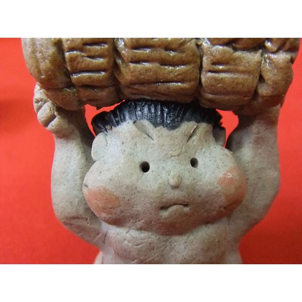 限定 手作りの陶人形 すもう 力士 俵を持ち上げる 縁起 癒し瀬戸焼人形