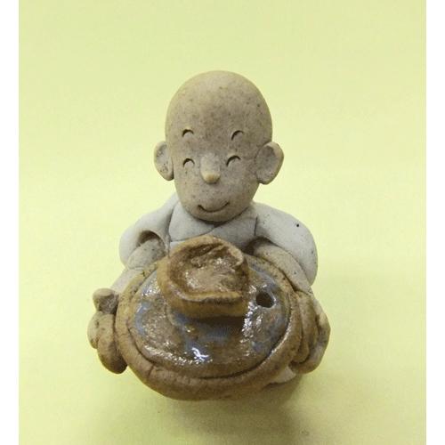 手作りの陶人形 一休さん 土鍋 縁起 癒し 美濃焼人形 細川智晴作