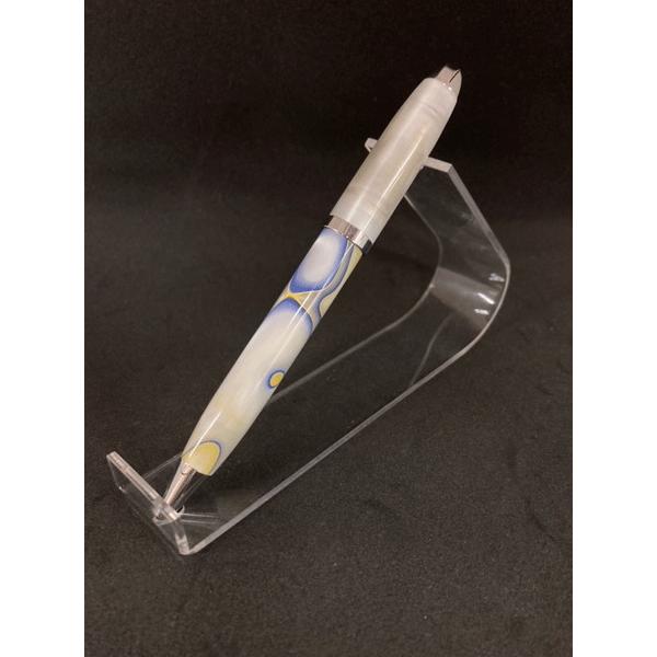 限定品 セルロイド調マーブル模様 ミニボールペン（ホワイトクリア