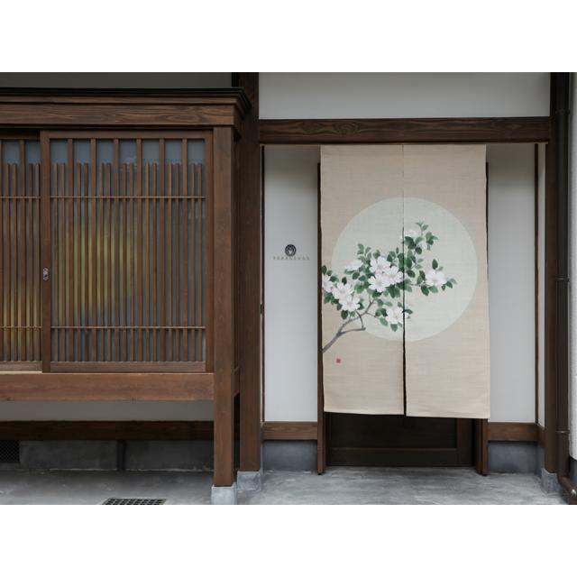 手描き麻暖簾【秋知草】手染め　麻のれん　巾82×178cm　一点物　アンティーク 夏】寒河江の四季 藍色手染め 麻のれん ／ 老舗 職人 伝統 ぬくもり