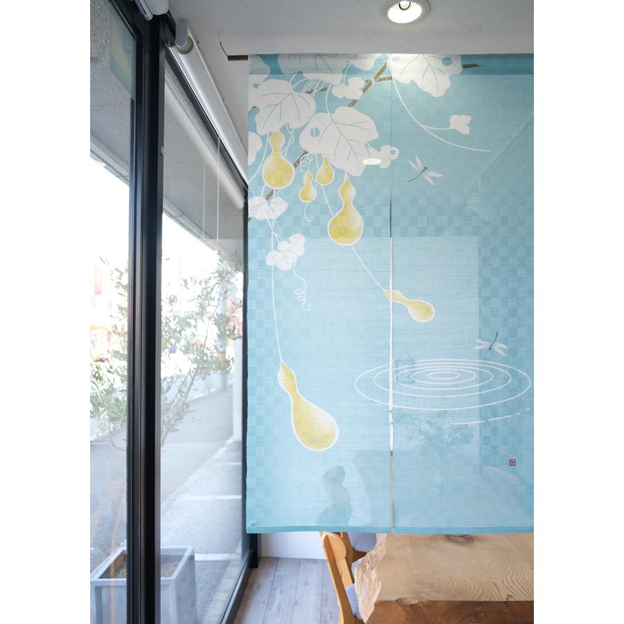 麻織布手染め麻のれん (渦巻きとんぼに六瓢箪) 夏 天然素材 贈り物