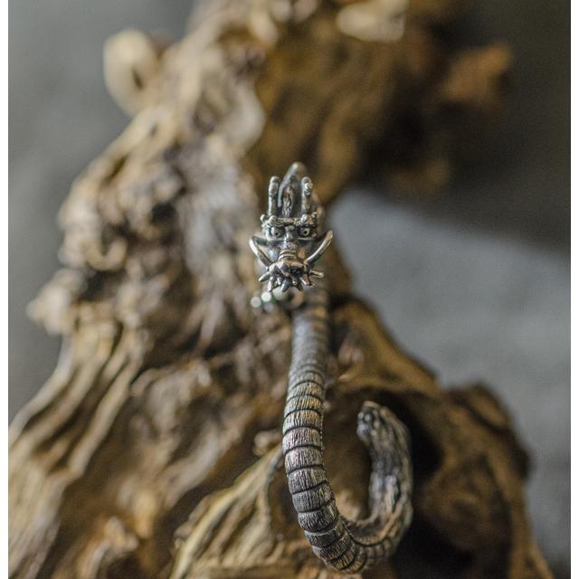 うんりゅう　さま専用ページ 楽天市場】リュウコドウ（龍虎堂）三毛猫の日向ぼっこ 和雑貨