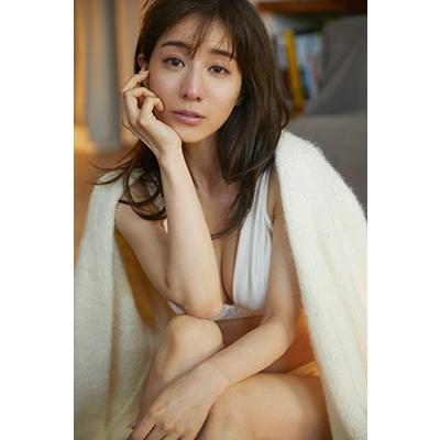 田中みな実 田中みな実1st写真集 『Sincerely yours...』 Book |  | 02