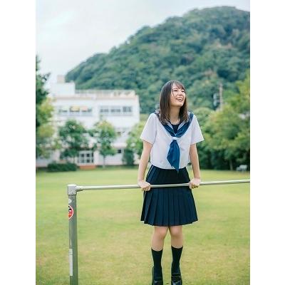 小坂菜緒 小坂菜緒(日向坂46)1st写真集 君は誰? Book |  | 03