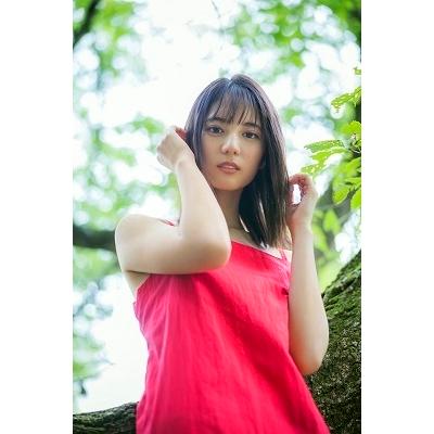 小坂菜緒 小坂菜緒(日向坂46)1st写真集 君は誰? Book |  | 05