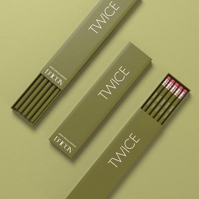 TWICE Dicon vol.7 TWICE写真集『YOU ONLY LIVE ONCE』JAPAN SPECIAL EDITION Book |  | 01