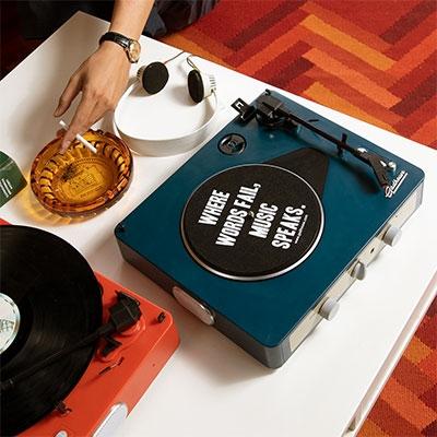 BRAD RETRO RECORD PLAYER/NAVY Accessories |  | 02