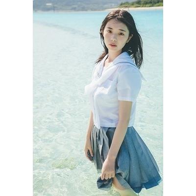 菊地姫奈 菊地姫奈写真集 『moment』 Book |  | 02