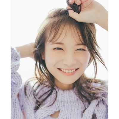 秋元真夏 秋元真夏 卒業記念写真集『振り返れば、乃木坂』 Book |  | 01