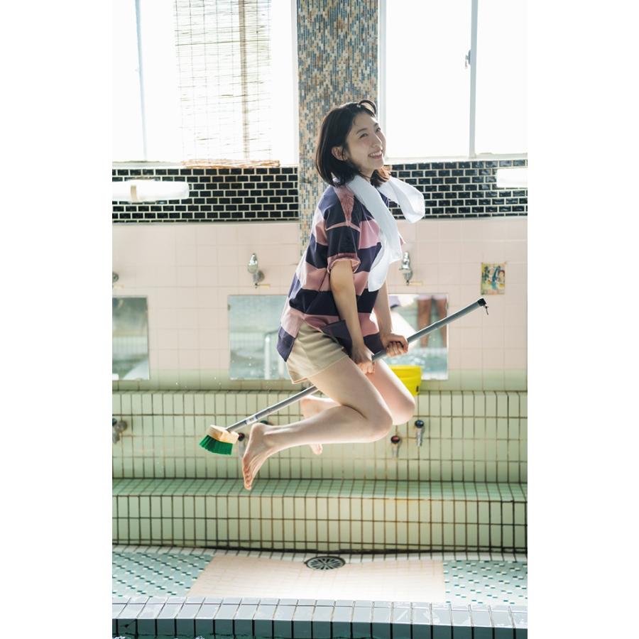 日比美思 日比美思1st写真集 朝食ってヒ?ュッフェて?すか Book |  | 02