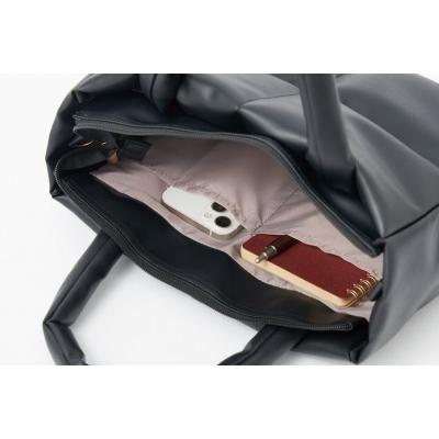 LA BAGAGERIE レザー調キルティングトートバッグBOOK Book LA BAGAGERIE レザー調キルティングトートバッグBOOK Book