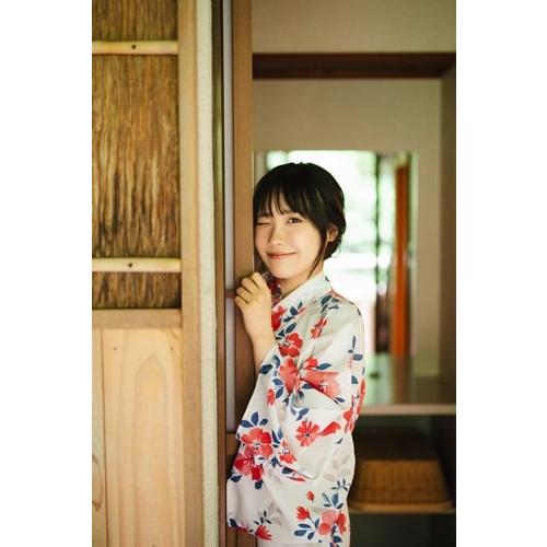 坂倉花 坂倉花 1st写真集 Blooming Book |  | 03