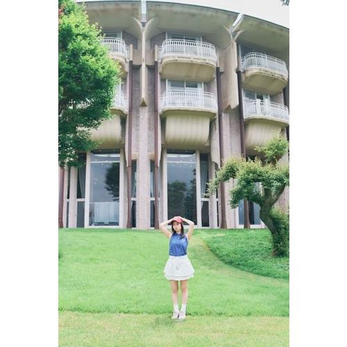 櫻井梨央 名建築に恋わずらいり〜 Book |  | 01