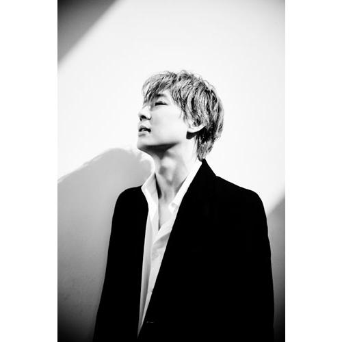 PARK YUCHUN PARK YUCHUN 日本1st写真集「Fragments of color」＜通常版＞ Book |  | 03
