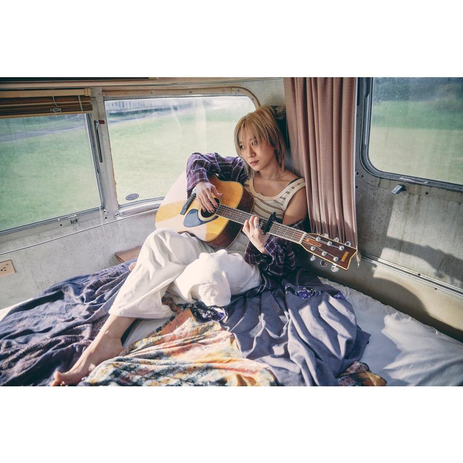 伊澤彩織 伊澤彩織PHOTO BOOK PLAYer 1 Book |  | 04