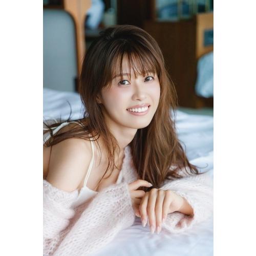 西澤由夏 西澤由夏 1st 写真集(仮) Book |  | 02