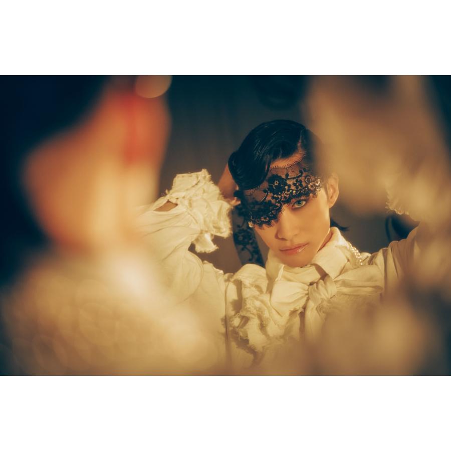 中山咲月 中山咲月ファースト写真集 変化 Book |  | 05