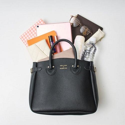 YOUNG&OLSEN The DRYGOODS STORE BELTED TOTE BAG BOOK Book