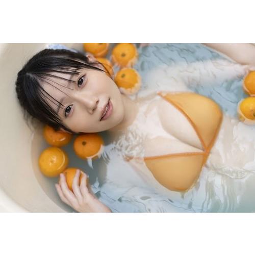 唐木貴央 新居歩美1st写真集 『 あゆちひとくち 』 Book | 