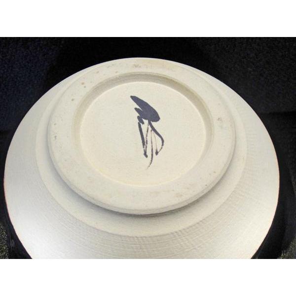 送料無料 ◇ 工芸品 陶磁器 ◇ 鉄釉抜絵 蝶文壺 ◇ 直径275×高さ270mm  