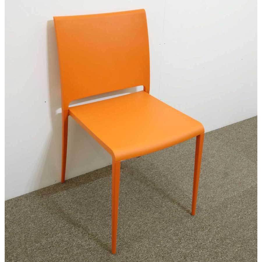 未使用 ペドラリ MYA700 チェア オレンジ ◇ 幅475奥行530高さ802mm