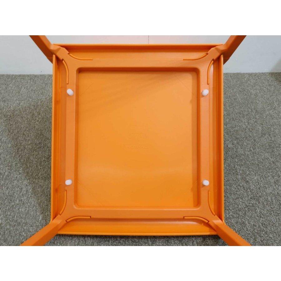 【美品】Pedrali ペドラリ　アームチェア　ダイニングチェア　屋外チェア PEDRALI(ペドラリ)のダイニングチェア3件[タブルーム]