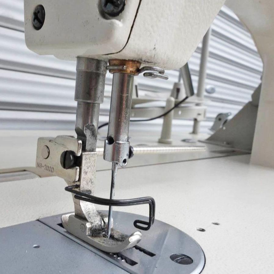 【取りに来てくださる方限定/札幌市厚別区】JUKI 職業用ミシン DDL-5530N JUKI 職業用ミシン DDL-5530NH ◇ 厚物 1本針本縫ミシン 100V 作業台