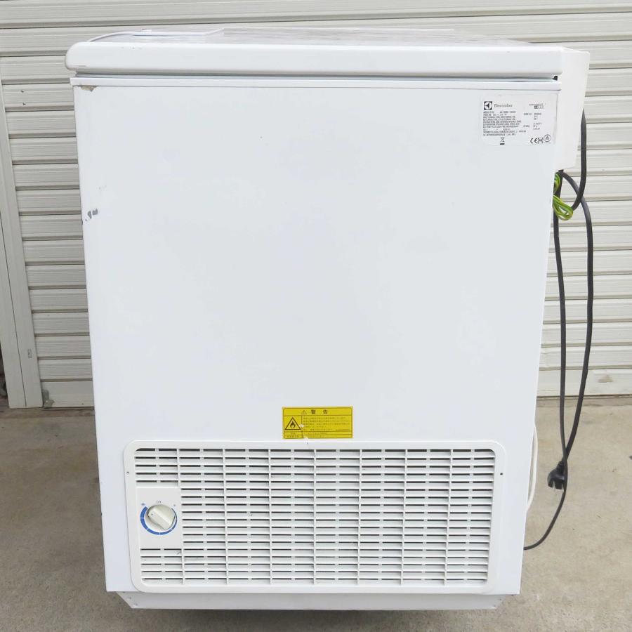 エレクトロラックス チェストフリーザー BNLF3000S ◇ 300L 幅1060