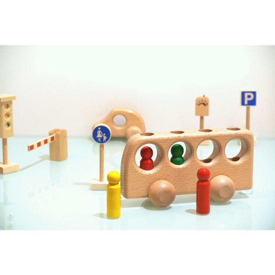 Keller ケラー社  4人乗りバス 白木 正規輸入品 モンテッソーリ 木のおもちゃ 木製 ドイツ バス のりもの 男の子 1歳半 ごっこ遊び クリスマスプレゼント | 