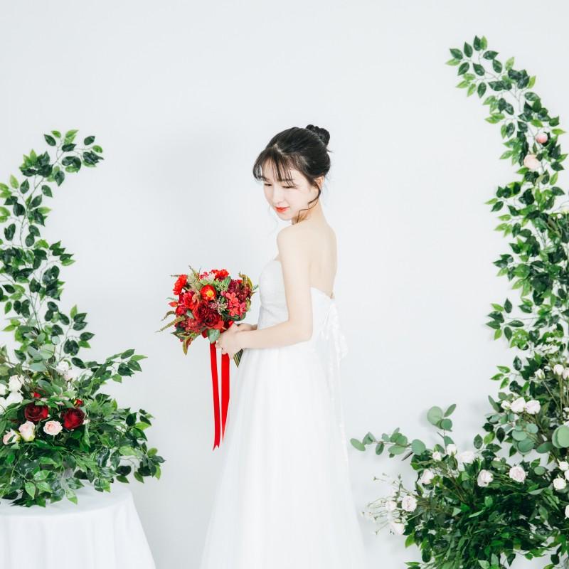 ウエディングブーケ 赤 ブートニア 安い 結婚式 ウェディングブーケ 花嫁 アレンジメント 披露宴 ウェディング用 造花 ブライダルブーケ 手作り ph197 トヨワストア 通販 Yahoo ショッピング