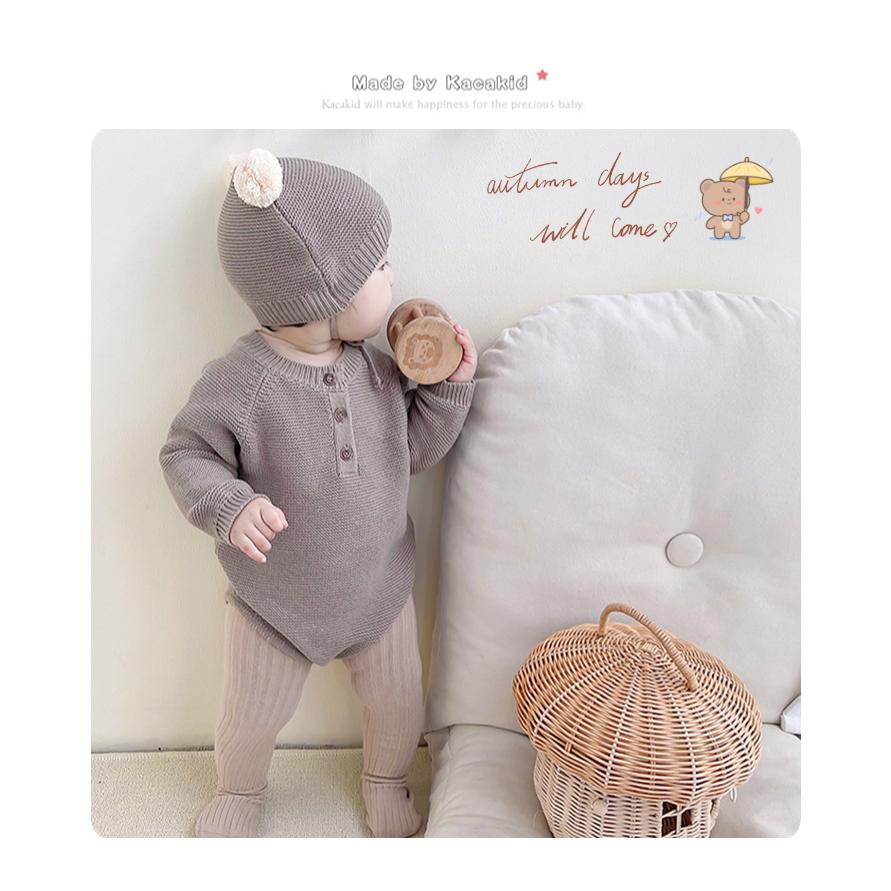 ☆ベビーディオール　ベビー用ロンパースセット（ロンパース6M、ビブ、帽子）☆ ☆ベビーディオール ベビー用ロンパースセット（ロンパース6M