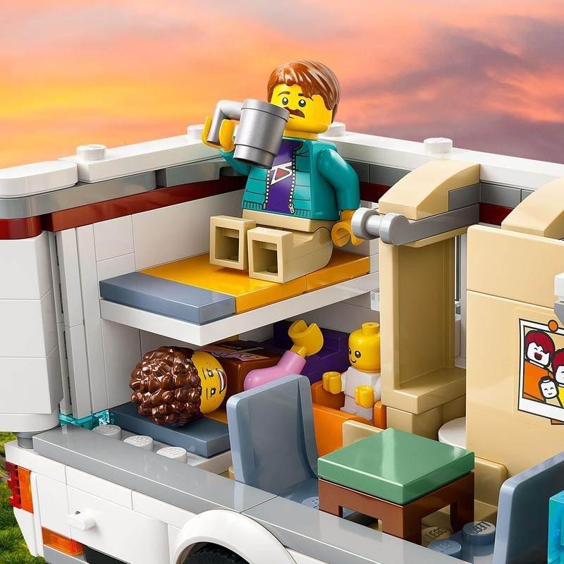 畑中出品 オンライン限定価格】レゴ LEGO シティ キャンピングカー ホリデー