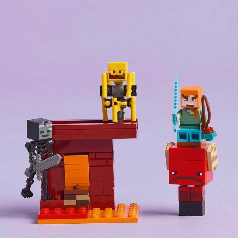 レゴ LEGO マインクラフト ネザーの溶岩バトル 21266 マイクラ