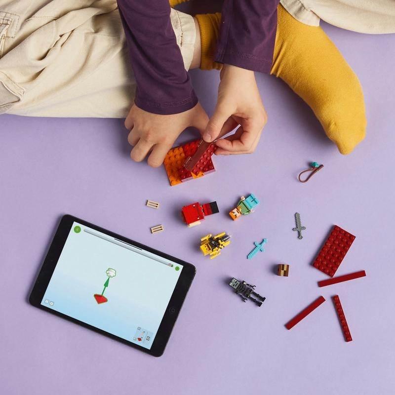 レゴ LEGO マインクラフト ネザーの溶岩バトル 21266 マイクラ