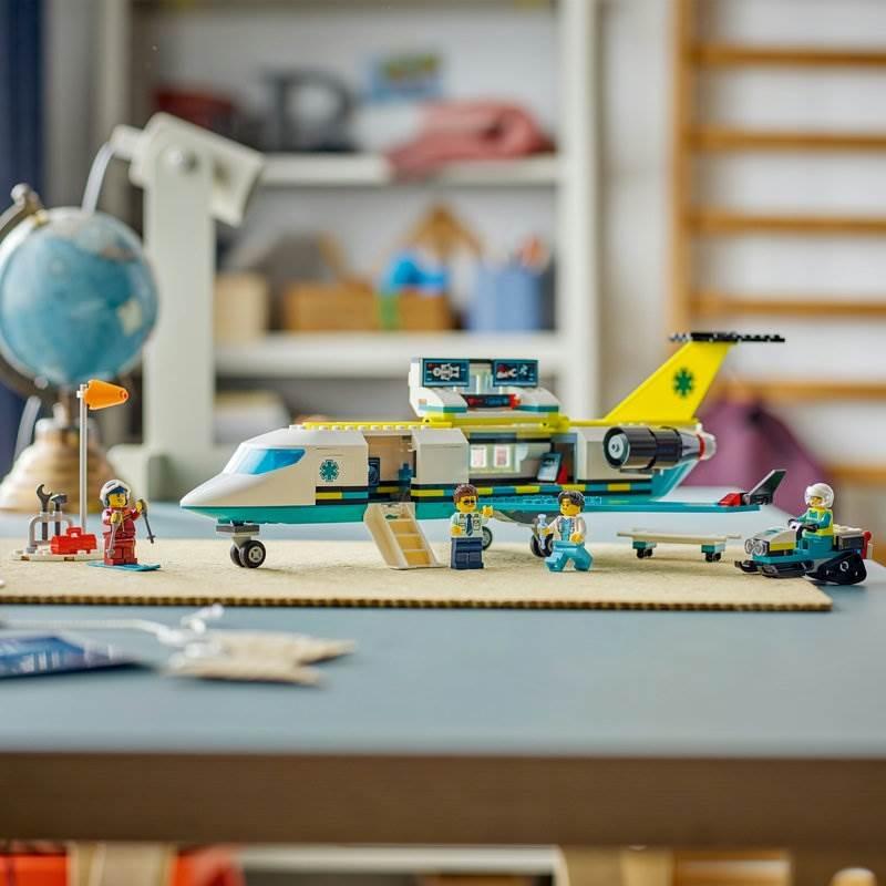オンライン限定価格】レゴ LEGO シティ 救急輸送機 60465 おもちゃ