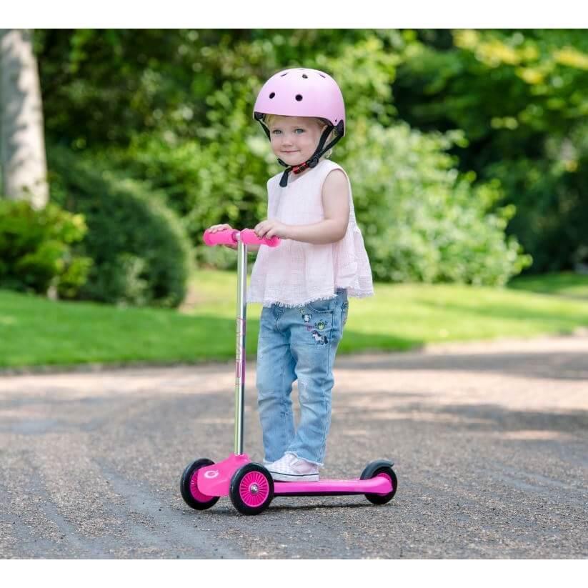 トイザらス限定 Evo トライウィールキックスクーター ピンク トイザらス ベビーザらスヤフー店 通販 Yahoo ショッピング