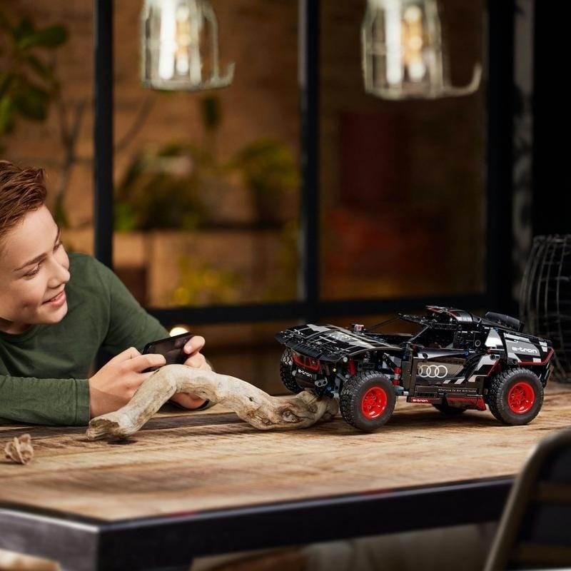 レゴ(LEGO) テクニック アウディ RS Q e-tron おもちゃ 玩具 