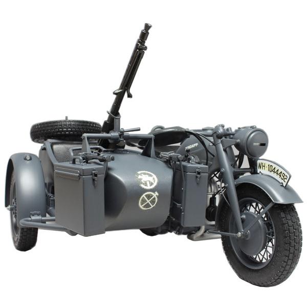 イタレリ 1/9 WW.II ドイツ軍 ツェンダップ KS750 サイドカー